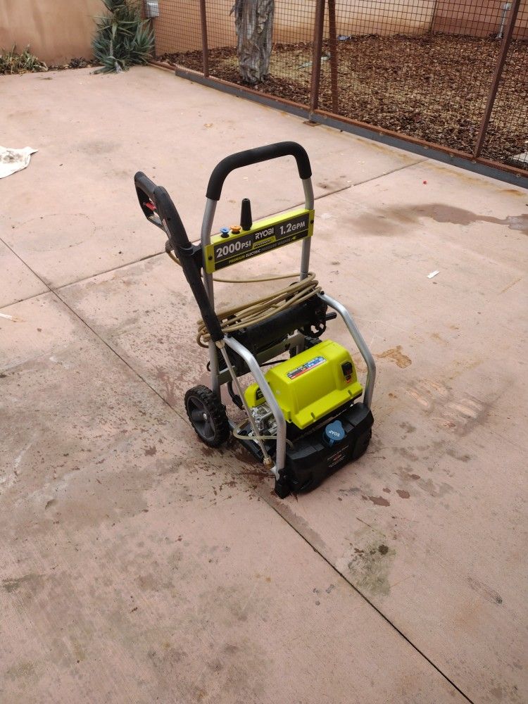 2000psi Ryobi Pressure Washer 