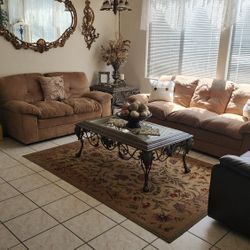 Sofa & Love Seat 
