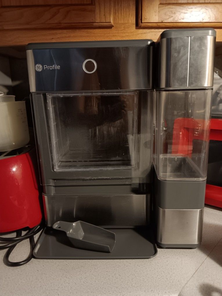 GE Profile Ice Maker