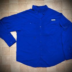 Columbia Man's Shirt.
 Large, Button Up, Tamiami Long Sleve, PFG Fishing Vented.
Excellent condition!