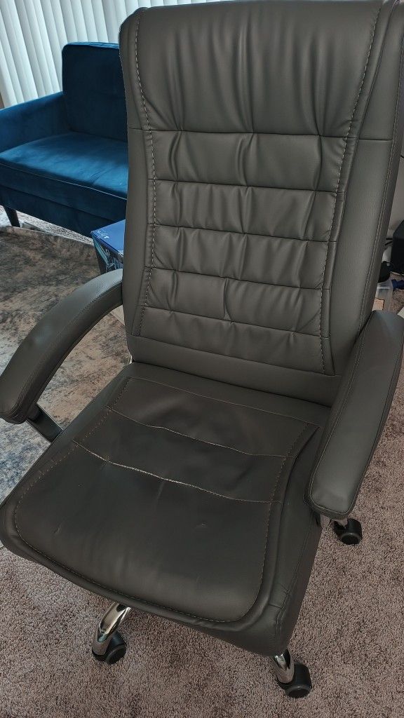 Height Adjustable Chair