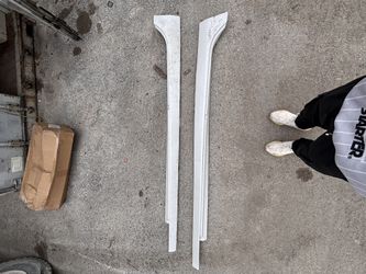 2016-Cadillac ct6 ROCKER PANELS LEFT SIDE. 