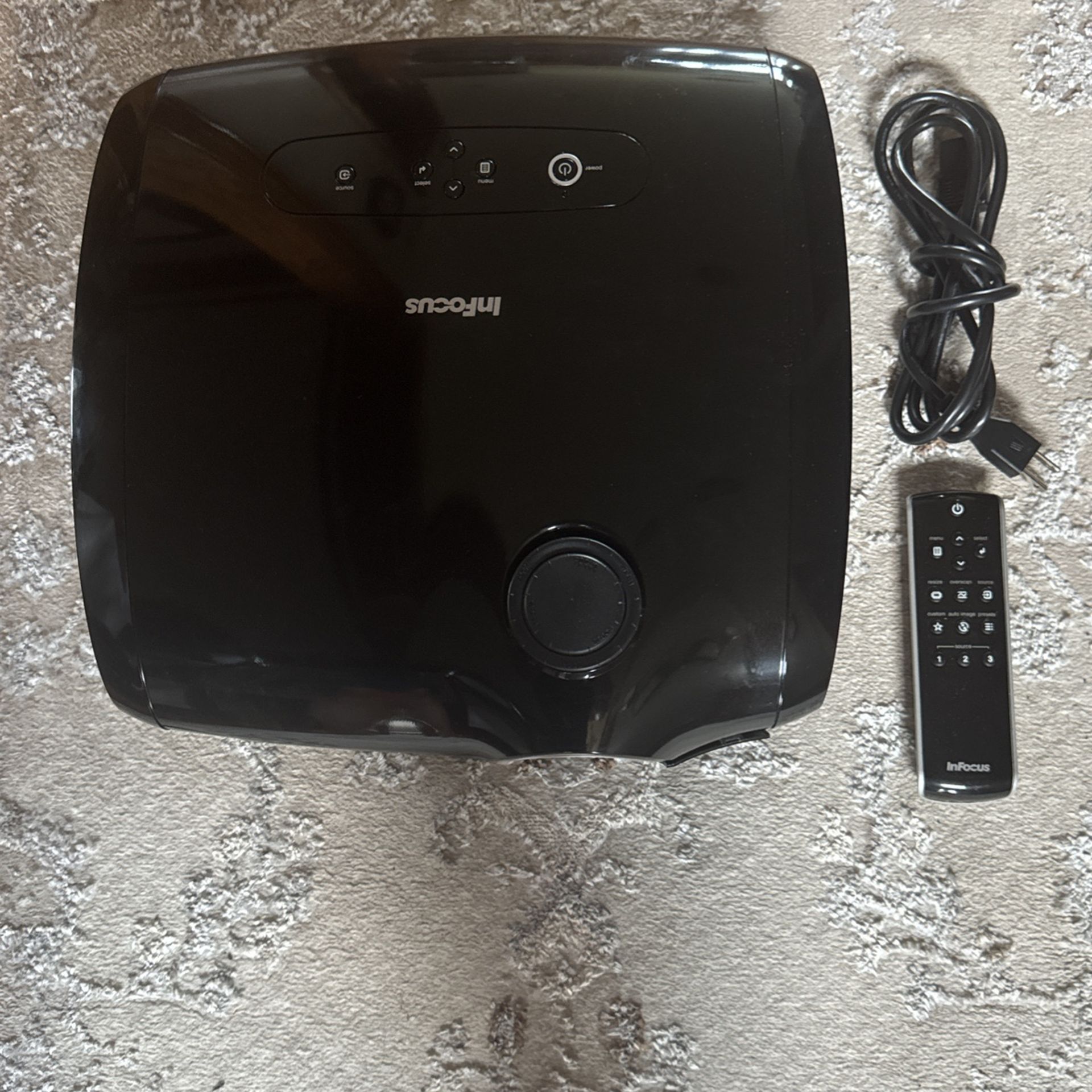 InFocus (P760) IN76 HD DLP Home Theater Projector w/Remote