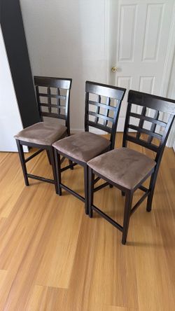 5 tall chairs