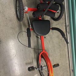 Mobo Mobito children’s tricycle 