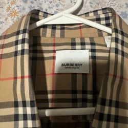 Burberry Men’s Button Up 