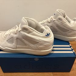 Adidas Para Bad Bunny Badbo 1.0 Resilience KJ1468 Men’s Size 12 Brand New