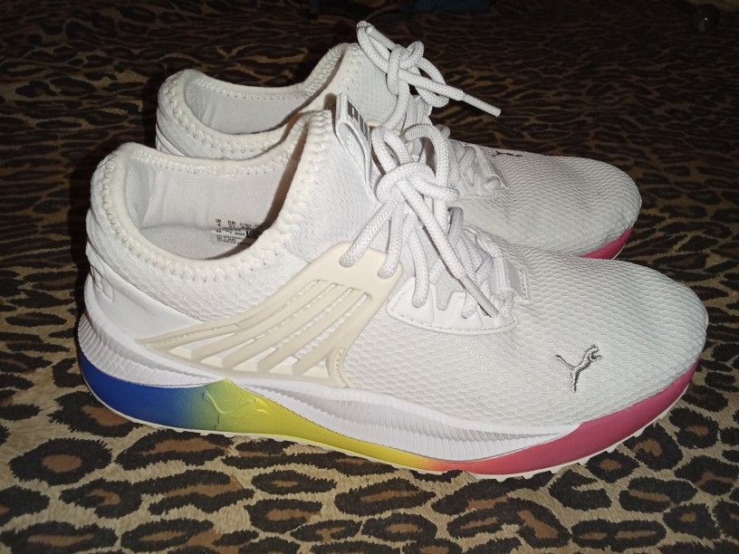 Puma Size 6.5 Women's Tennis Shoes Brand New