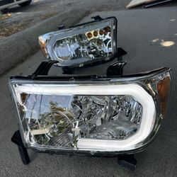 New Toyota Tundra Headlights 07-13