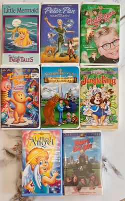 Lot of 8 VHS Movies-Kids & Family Clamshell–Classics, Holiday & Animated-Vintage