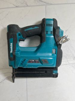 Makita 18V LXT 18-Gauge Cordless Brad Nailer – Tool Only (A1G010496)