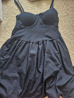 Junior's black dress size medium