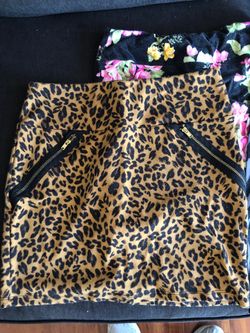 80’s mini skirts and leggings