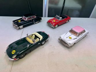 Collections cars scale 1/18   $25 each