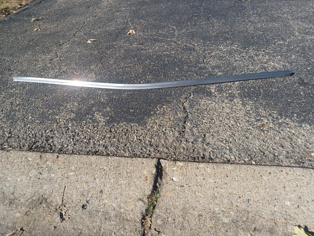 71-76 CAPRICE IMPALA LESABRE DELTA 88 GRANDVILLE CONVERTIBLE WINDSHIELD TRIM MOLDING RAG