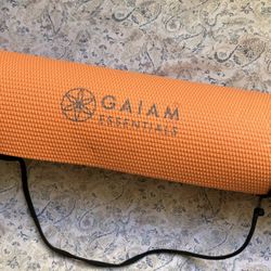 GAIAM yoga Mat