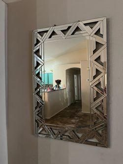 Accent mirrors