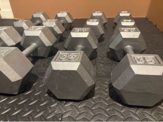 Set of Hex Cast Iron Dumbbells ( heavy) 40#, 35#, 30# and 25 #   In total: 260 pounds.