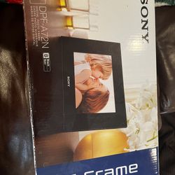 Digital SONY Photo Frame 7”  - open box. Comes with remote control. Download your pictures and enjoy.