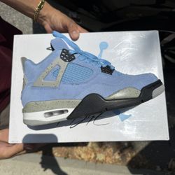 Jordan Retro University Blue 
