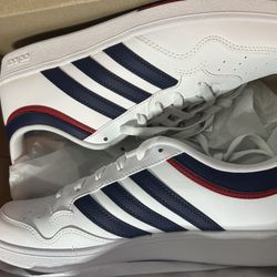Men’s Adidas Size 11 And 11.5