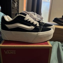 Vans Girls Size 6.5 
