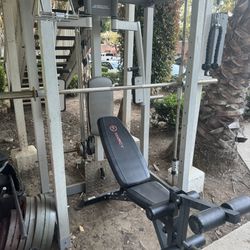 Work Out machine (comes with weights!)