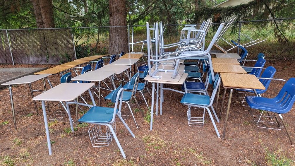 Free Desks