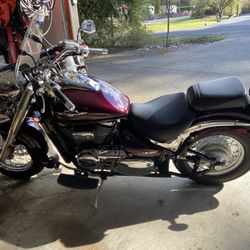 2009 Suzuki Boulevard