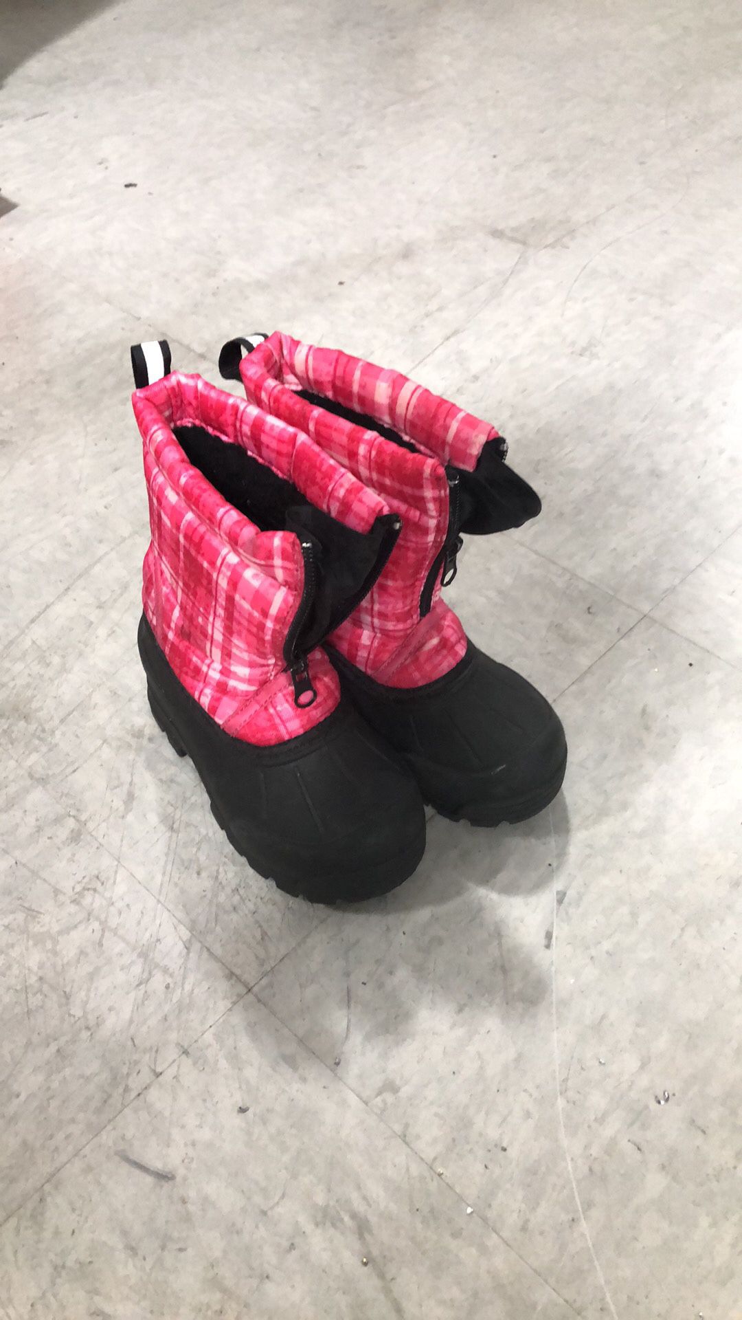 Kids snow boots size 8