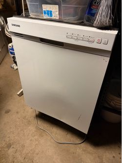 Oven and dishwasher