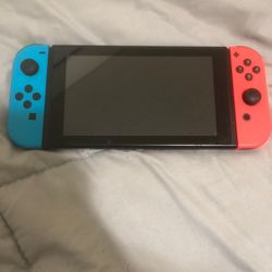 Nintendo Switch 