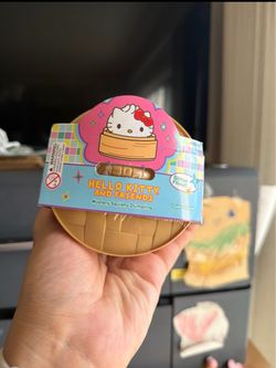 Hello Kitty Dumpling Glitter Edition