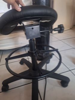 Sadfle chair