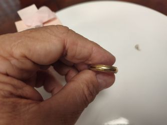 10K size 11 gold band