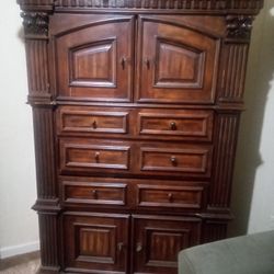 Queen Bedroom Set