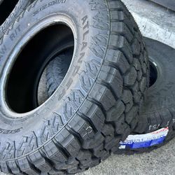 35x12 50 17 Atlander Roverclaw R/T New Tires 