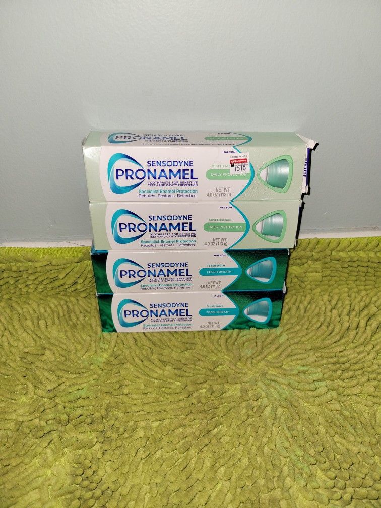 4 Sensodyne 4oz Toothpaste (2 Daily Protection/2 Fresh Breath)