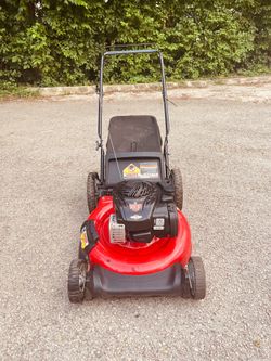Briggs & Stratton push mower start at first pull very good condition