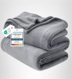 Bedsure GentleSoft Fleece Bed Blankets Queen Size Grey - Soft Warm Winter Blanket Lightweight Cozy Luxury Microfiber, Room Home Decor Christmas Decora