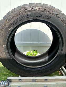Toyo open country tires R20