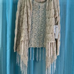NWT! O’Neill Shawl Women’s Size M