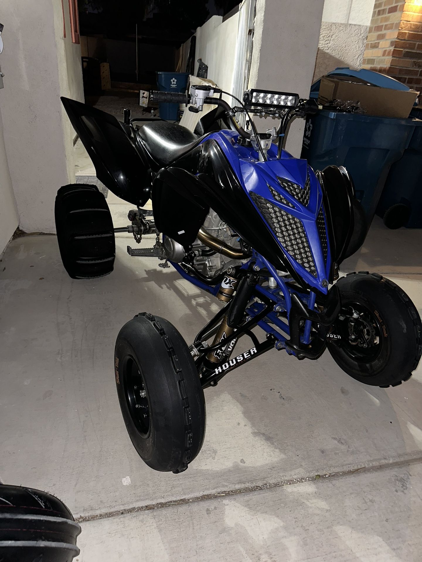 Pro taper Handle Bars And Light Bar Raptor 700