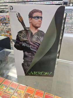 Oliver Queen Arrow Action Figure