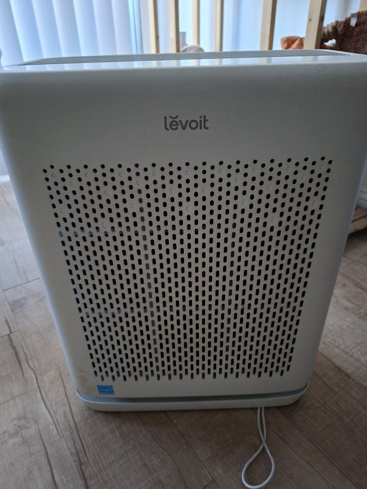LEVOIT Air Purifier 200S
