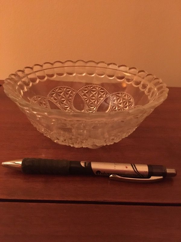 Glass bowl