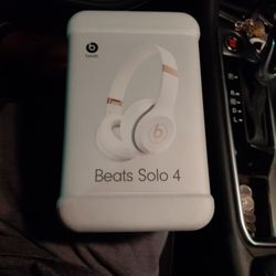 Beats Solo 4 Wireless Headphones