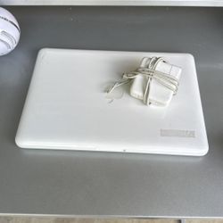 $100 MacBook 2009 4GB