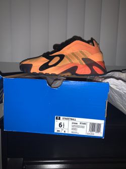 Adidas streetball sz 6.5 brand new