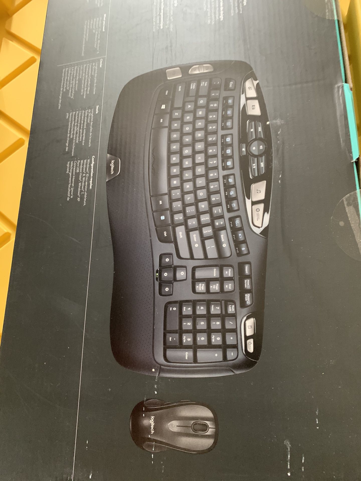 Logitech MK550 Wireless Wave Keyboard
